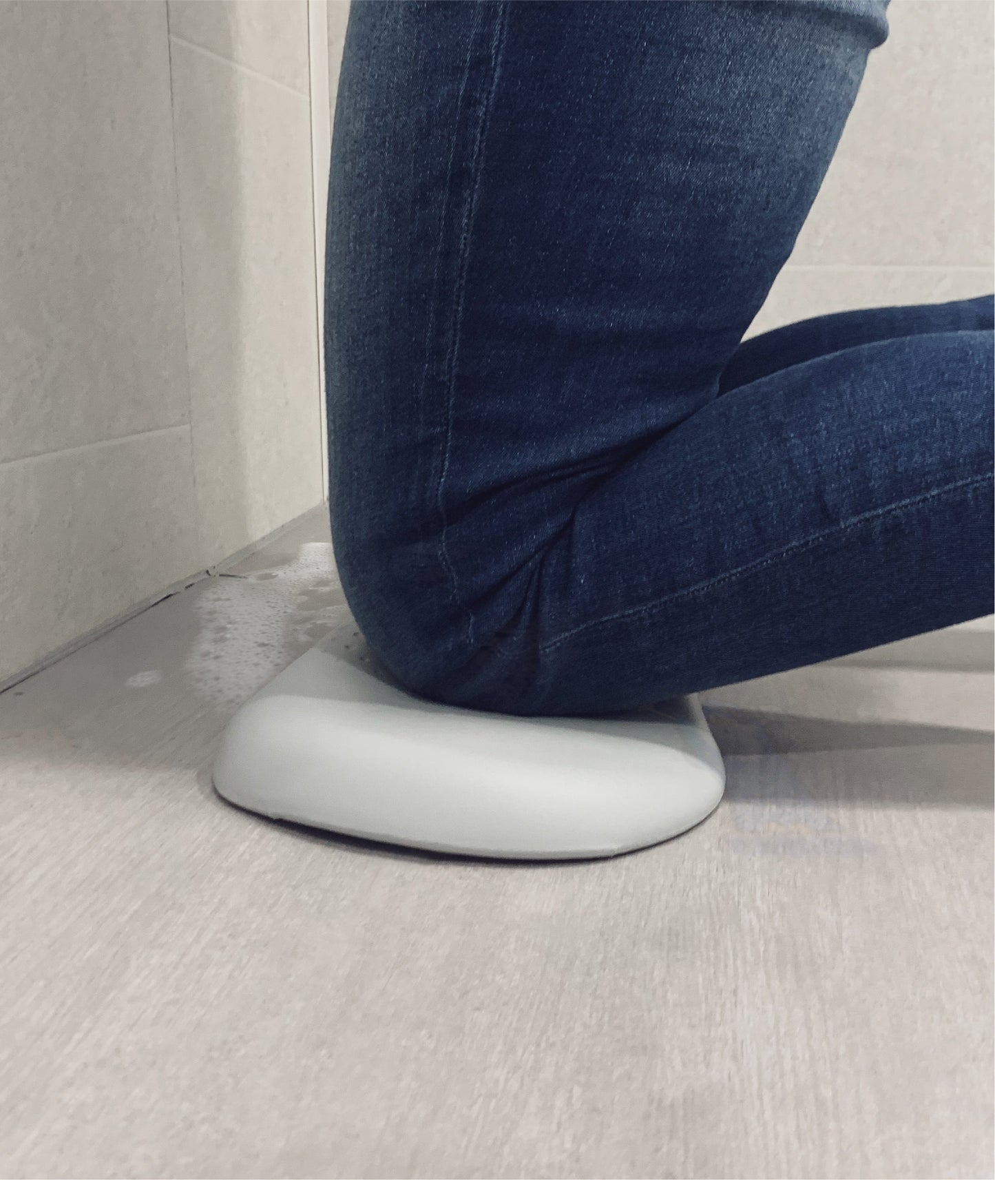 Shnuggle Kneeler | Non-slip antibacterial waterproof knee pad/mat