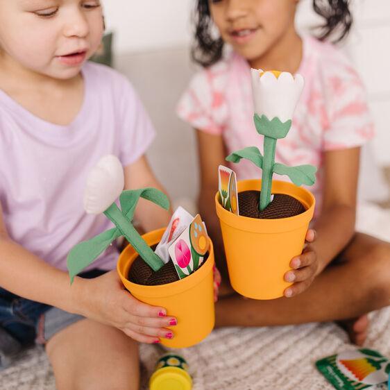 Melissa & Doug Flower Gardening Play Set